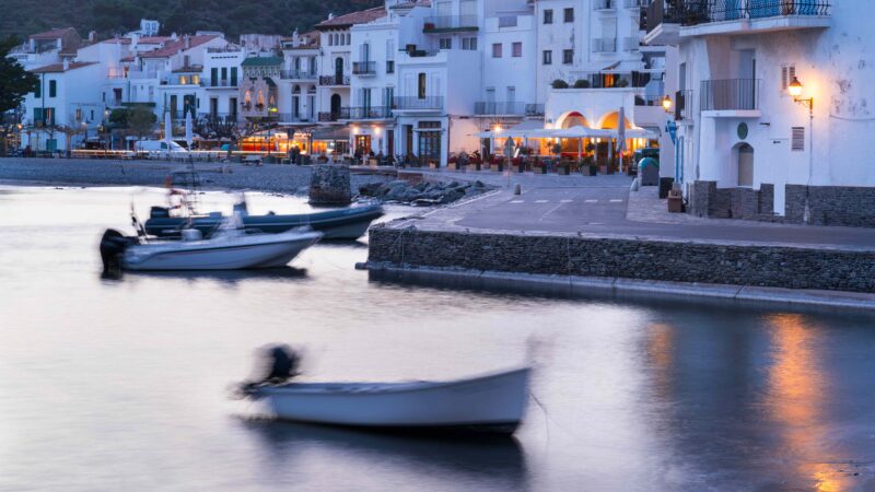 Cadaqués: La Resistencia Geográfica del Estatus