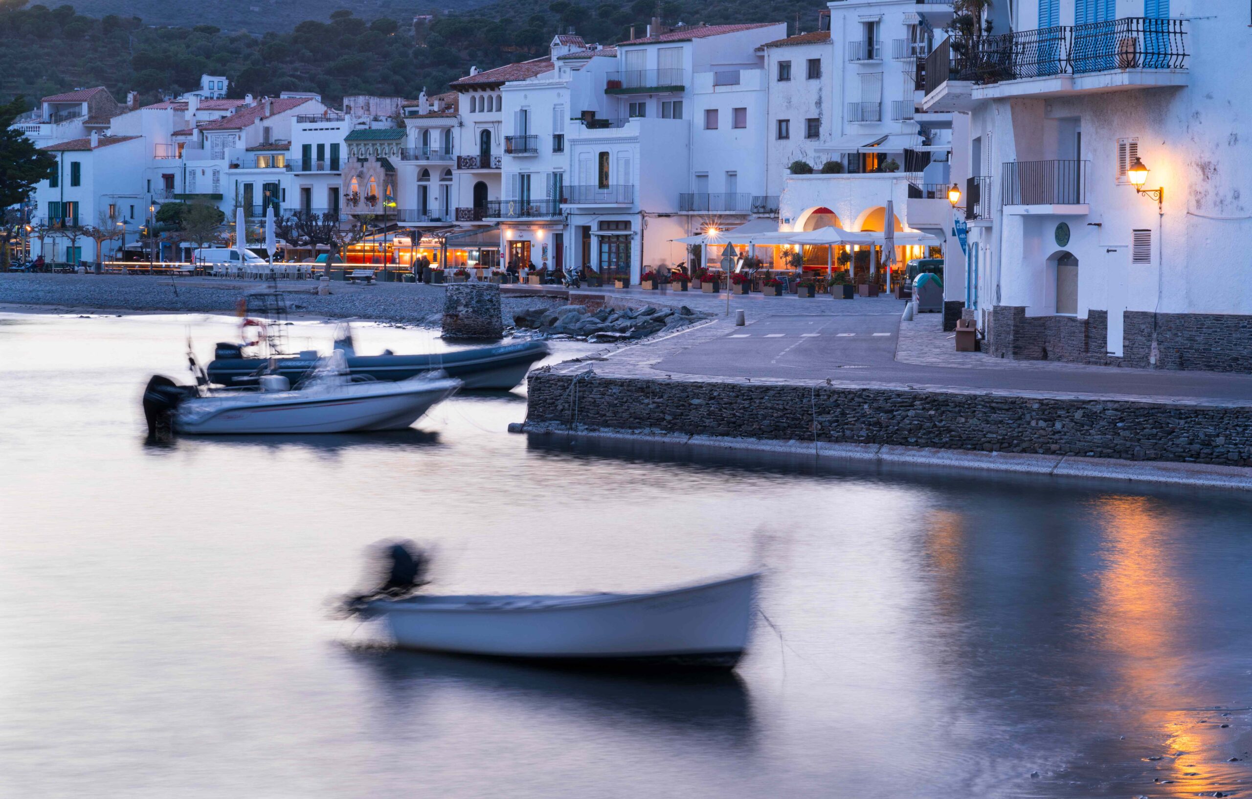 Cadaqués: La Resistencia Geográfica del Estatus